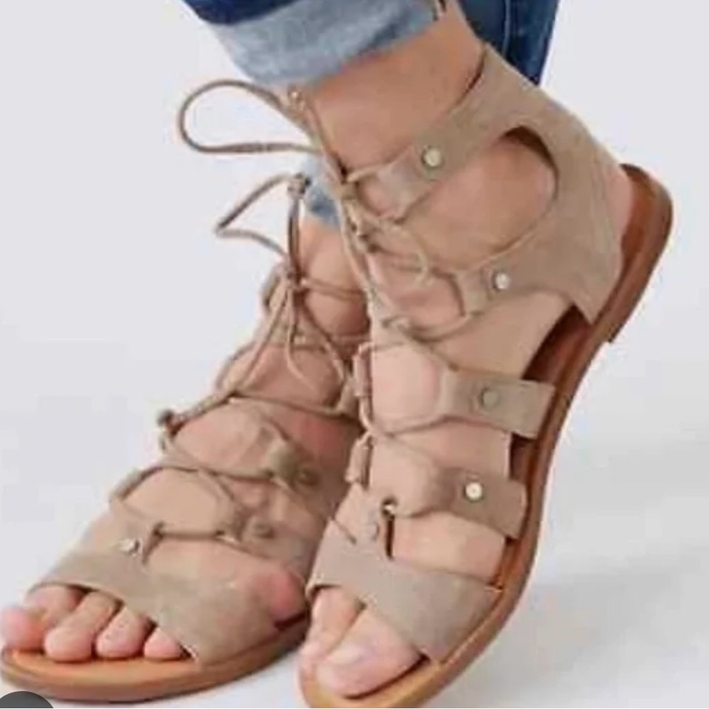Women's Tan Gladiator Sandals